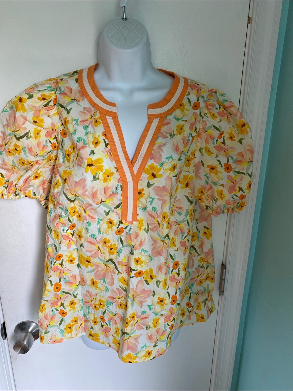 Staccato  Floral Puff-Sleeve Cotton v-neck Tunic